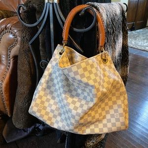 Louis Vuitton Damier Azur Artsy bag